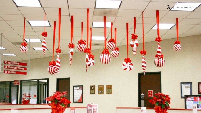 Christmas decoration ideas for office walls