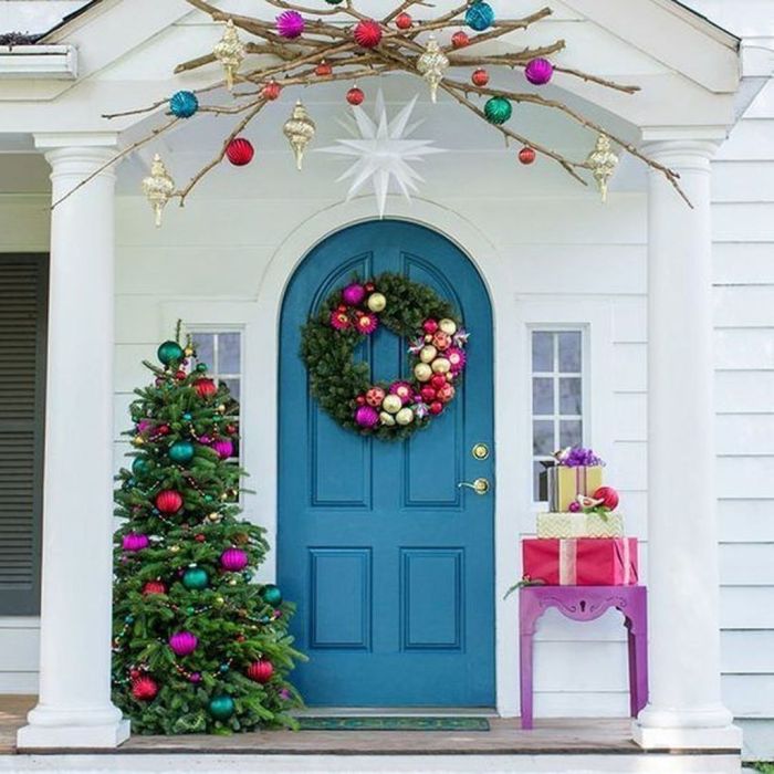 Christmas front door decoration