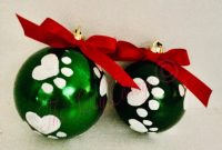 Paw print christmas decoration