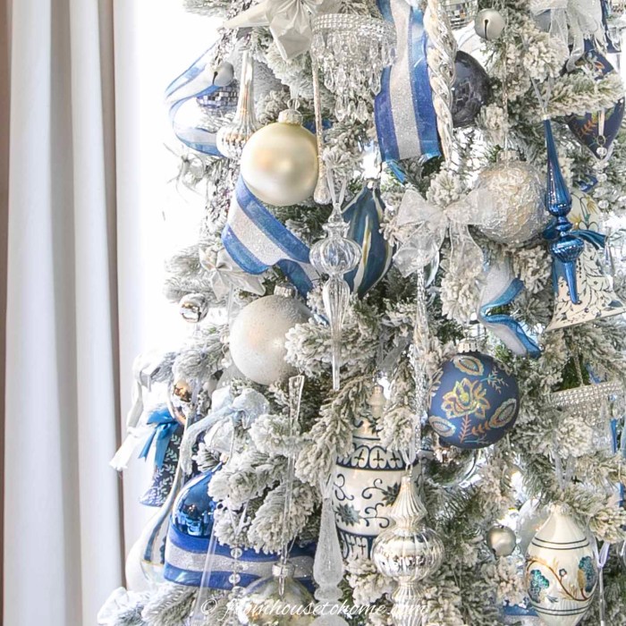 Blue christmas tree decoration ideas